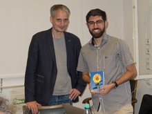 Fraktionsvorsitzender Christoph Wapler begrüßt Koray Özbagci als neues Fraktionsmitglied