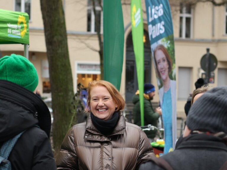 Wahlkampfauftakt mit Lisa Paus auf dem Ludwigkirchplatz